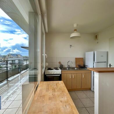 Appartement 3 pièces 870 €