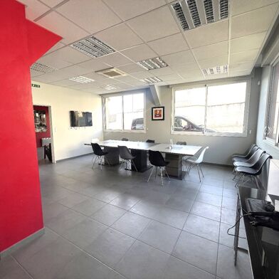 Commerce 10 pièces 380000 €