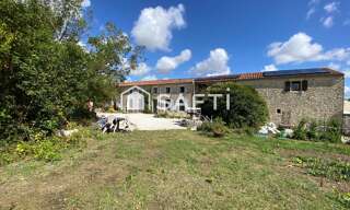 Maison 9 Pièces 230 m² à vendre à Courant (17330)