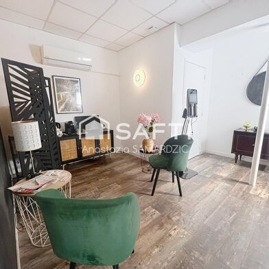 Commerce 3 pièces 65000 €