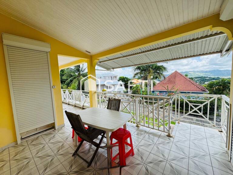 Maison comprenant 2 T4 sur terrain de 585m2 — photo 1