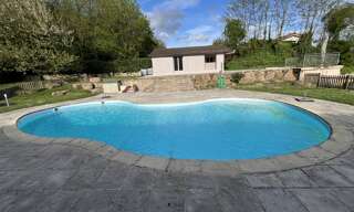 Maison 9 Pièces 225 m² à vendre à Frans (01480)