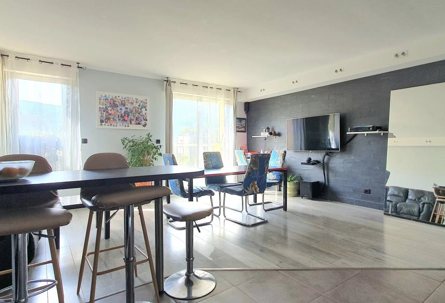 À Vendre   Appartement 5 Pièces 100 m2 avec Garage et Cave — photo 1