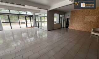 Commerce  577 m² à louer à Saint-Didier (35220)