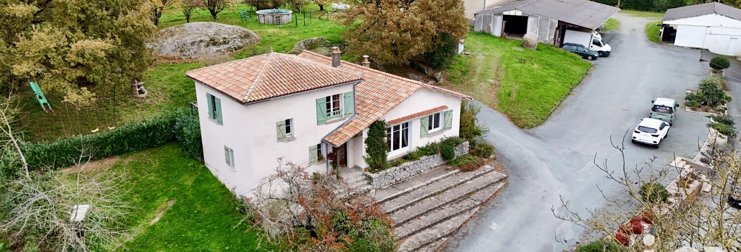 Maison 8 Pièces 150 m² à vendre à Largeasse (79240)