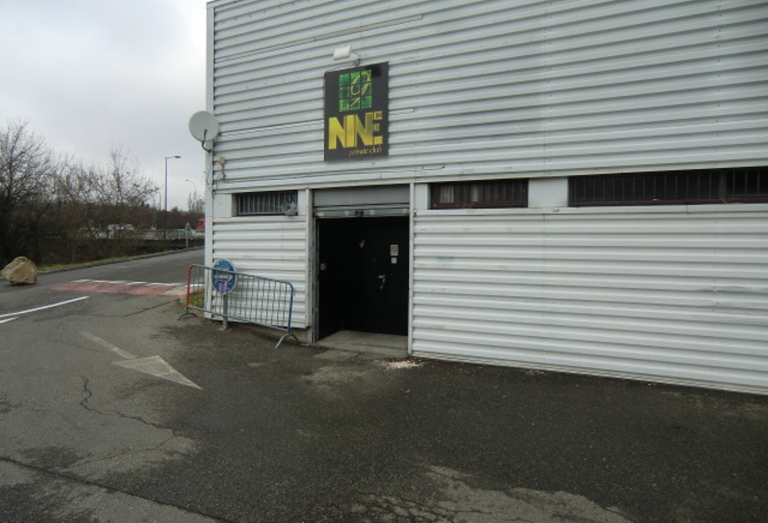 Local commercial — photo 1