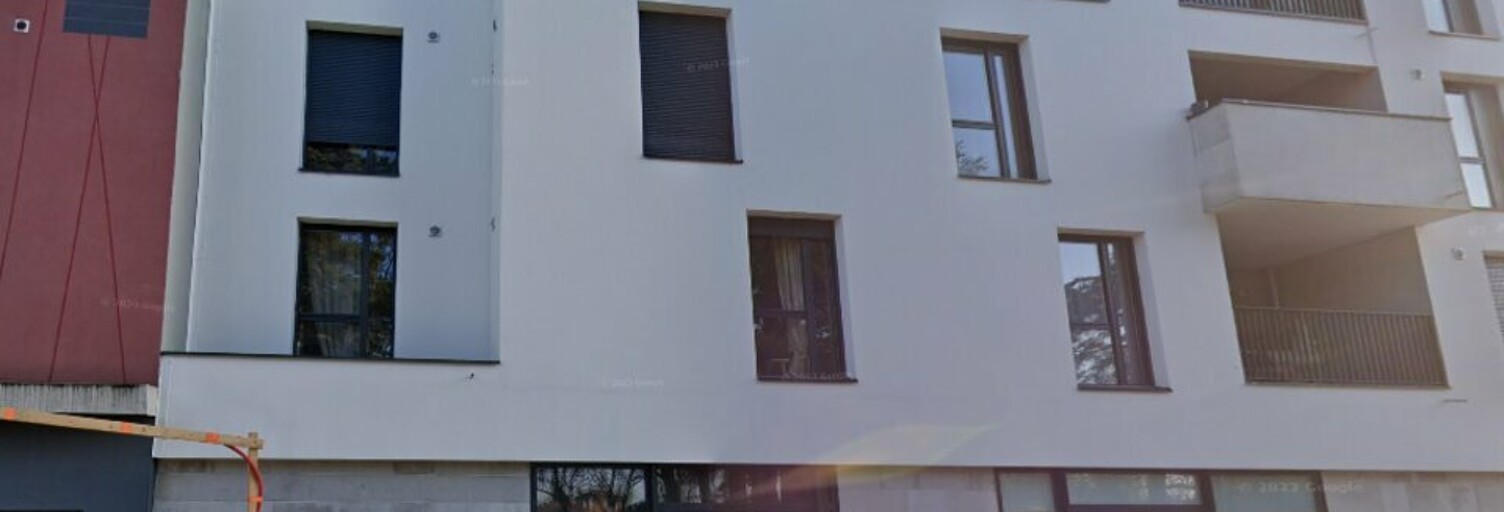 Commerce  81 m² à louer à Décines-Charpieu (69150)