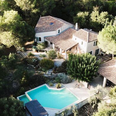 Maison 10 pièces 949000 €