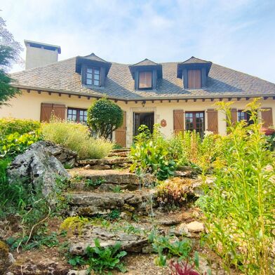 Maison 8 pièces 329000 €