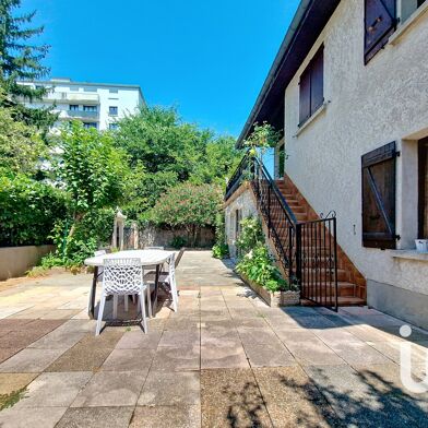 Maison 10 pièces 390000 €