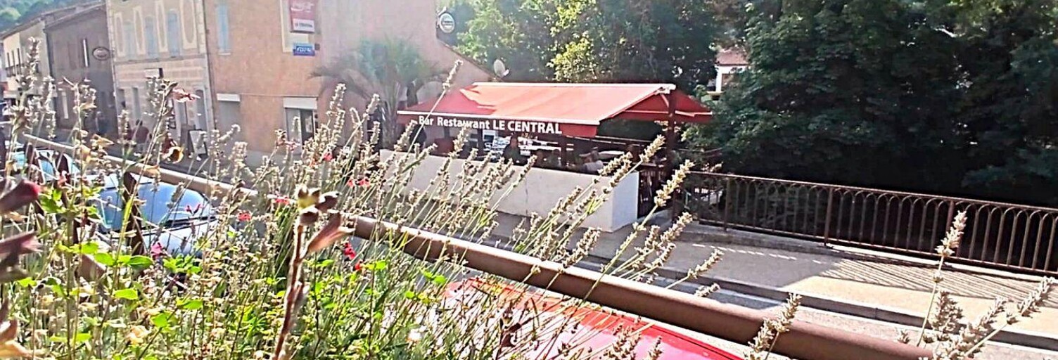 Commerce  230 m² à vendre à Axat (11140)