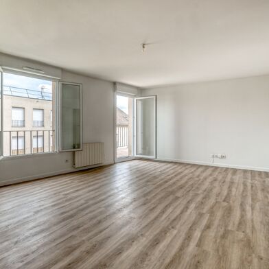 Appartement 4 pièces 263250 €