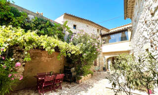 Maison 10 Pièces 300 m² à vendre à Castillon-du-Gard (30210)