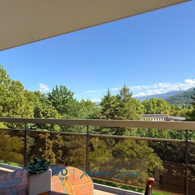 Appartement 4 pièces 165000 €