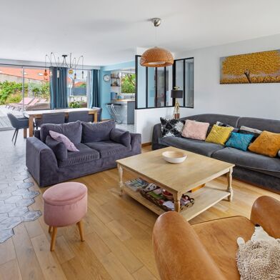 Maison 9 pièces 649900 €