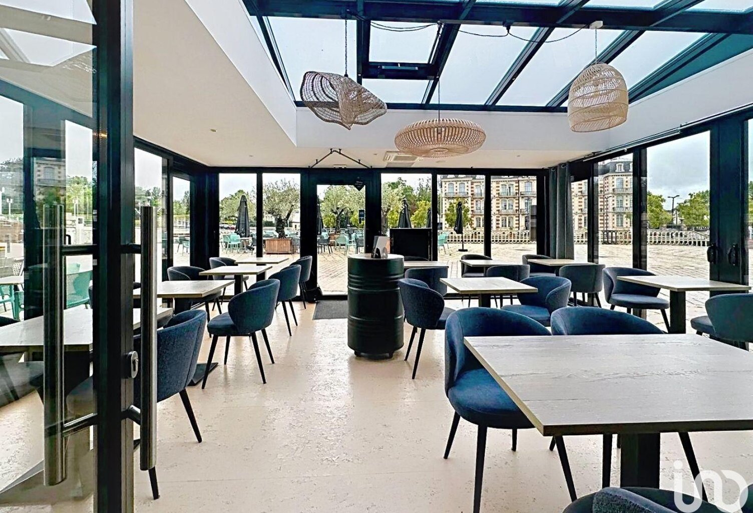 Vente Restaurant 105 m&sup2; — photo 1