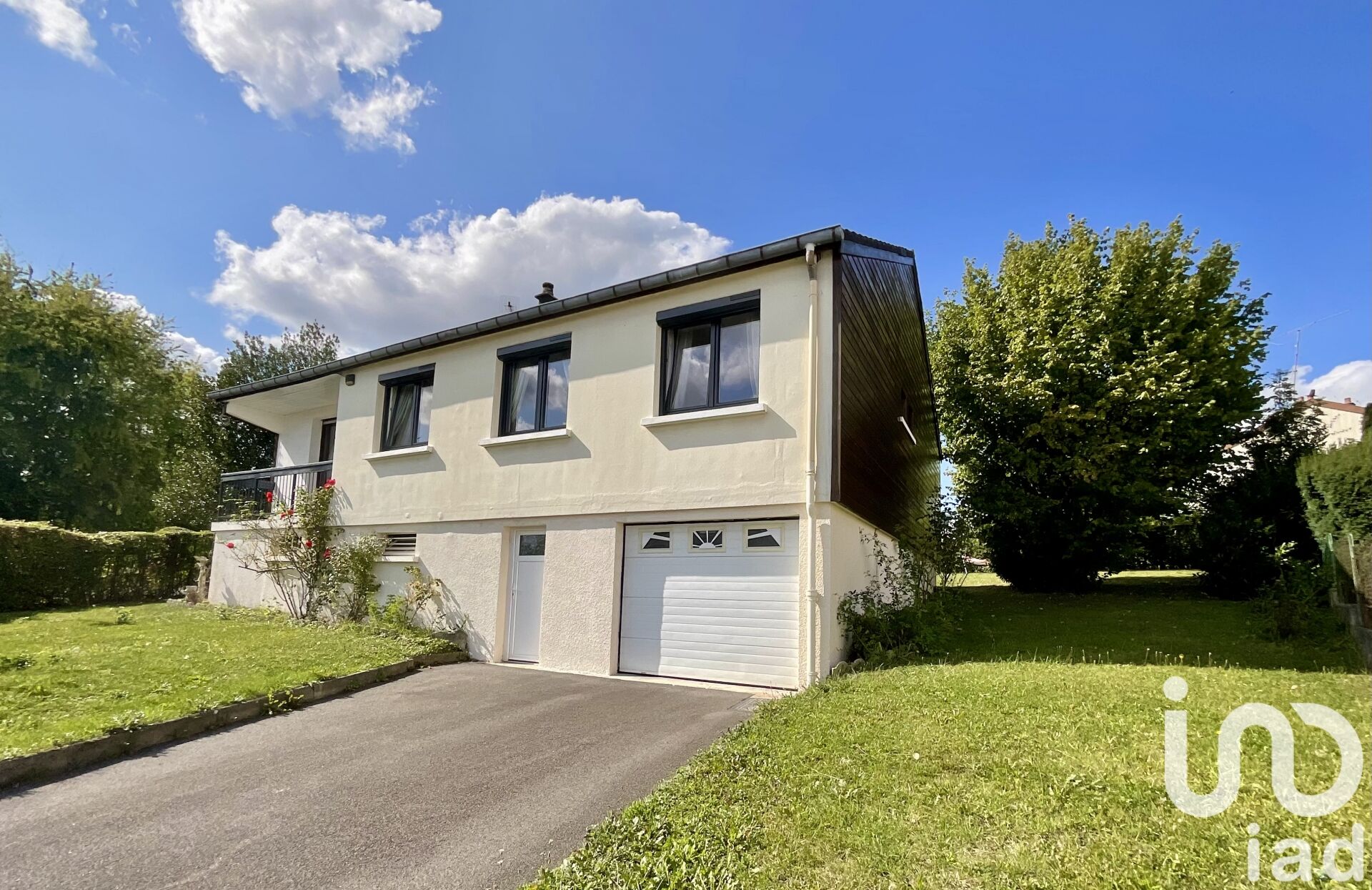 Charleville-Mezieres - 134m² - 7p. - 4ch.