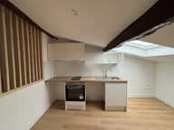 STUDIO DE 24M2 CLIMATISÉ SITUE AU 3EME ETAGE DANS LE CENTRE DE CASTELNAUDARY — photo 2