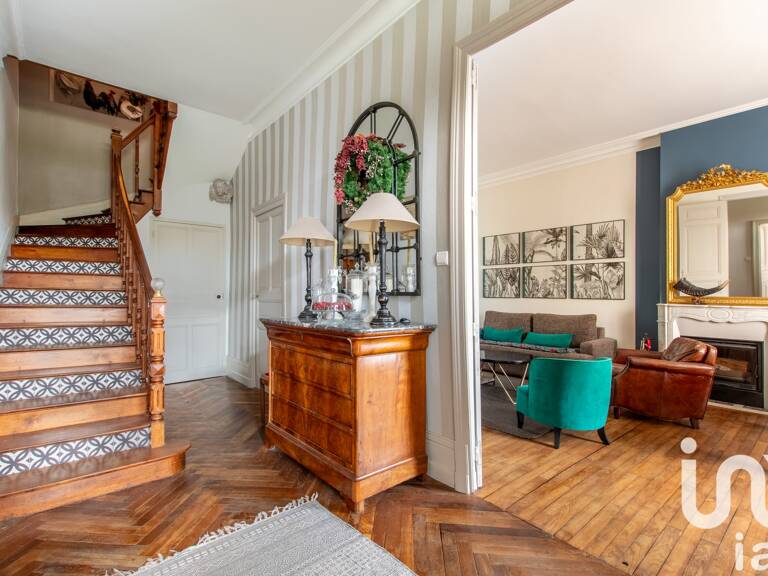 Vente Maison/villa 11 pièces — photo 1