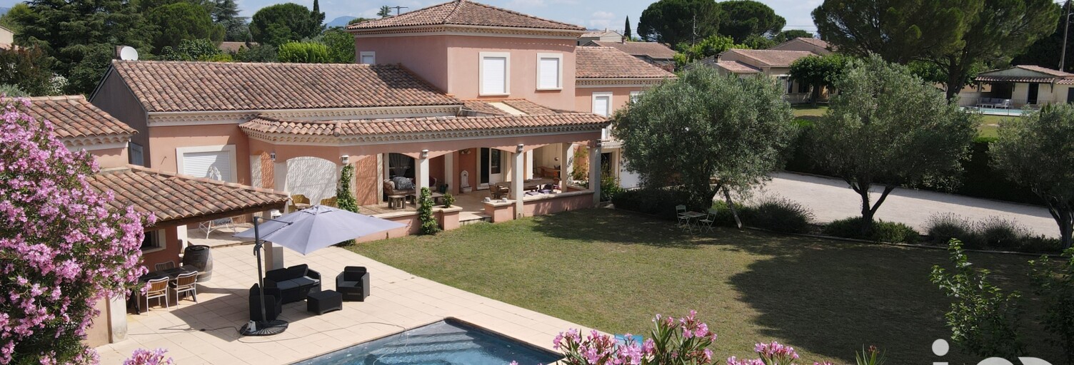 Maison 12 Pièces 234 m² à vendre à Carpentras (84200)