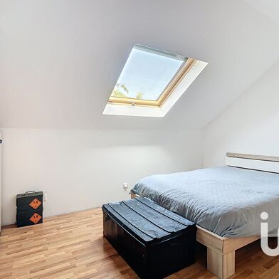 Maison 5 pièces 1600 €