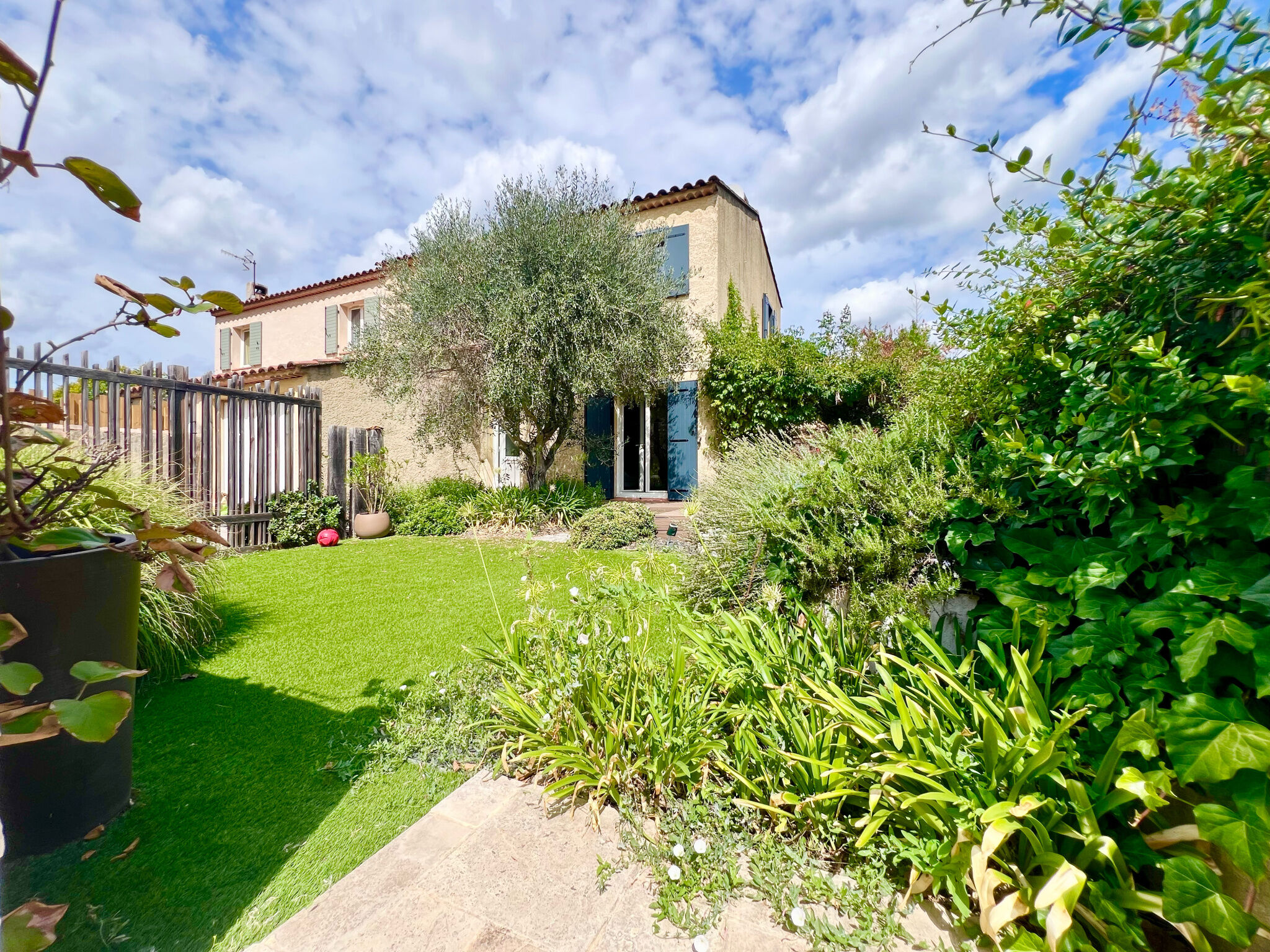 Villa / Maison 4 pièces  à vendre Auriol 13390