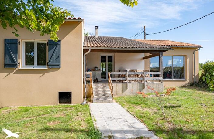 Vente maison 7 pièces 160 m² Grandjean (17350) — photo 2