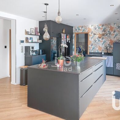 Maison 9 pièces 640000 €