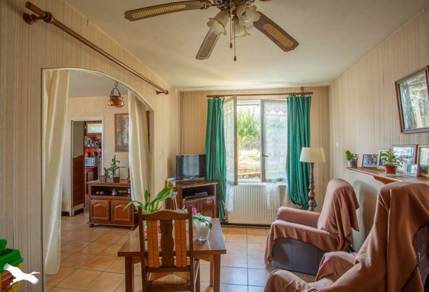 Maison en pierre de 4 pièces principales — photo 1