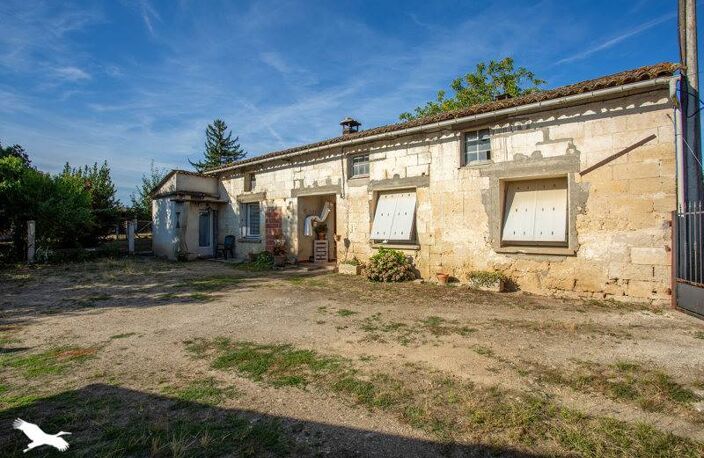 Maison en pierre de 4 pièces principales — photo 2
