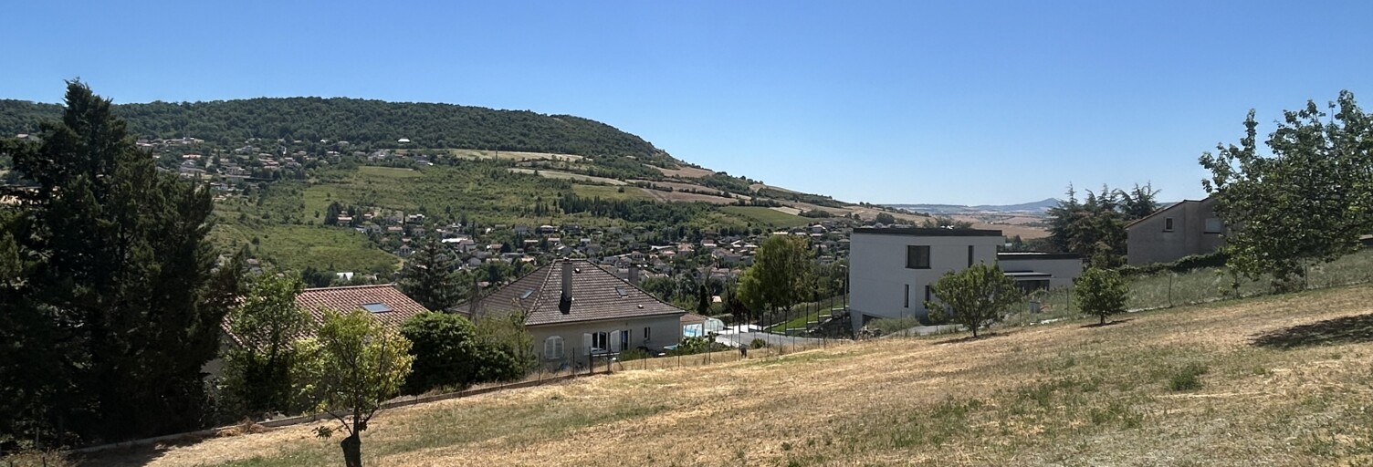 Terrain  1425 m² à vendre à Veyre-Monton (63960)