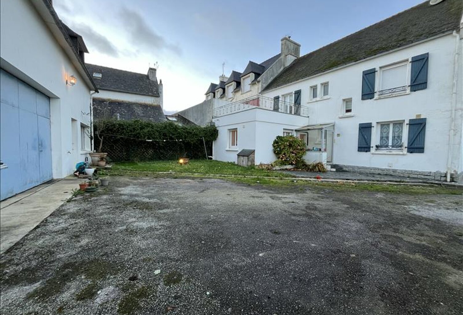 Maison en pierre de 8 pièces principales — photo 1