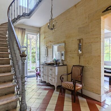 Maison 14 pièces 730800 €