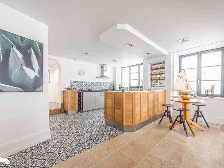 Maison de ville de 7 pièces principales — photo 1