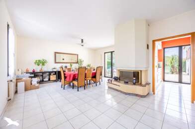 Maison 8 pièces 597300 €