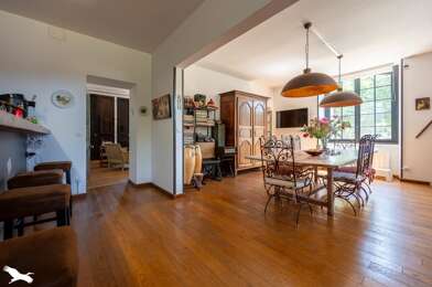 Appartement 7 pièces 348480 €