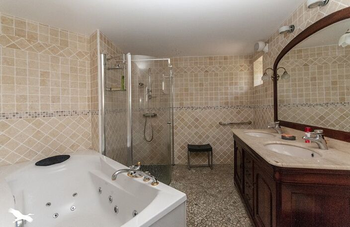 Maison en pierre de 8 pièces principales — photo 5