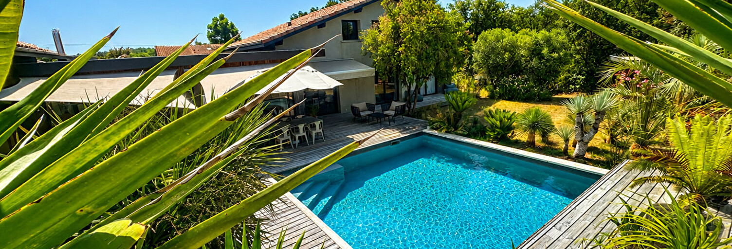 Maison 7 Pièces 210 m² à vendre à Tosse (40230)