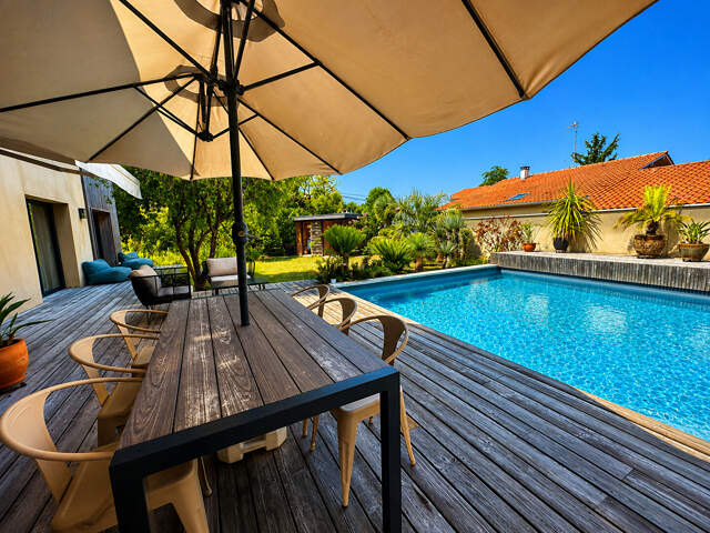 TOSSE, Villa d'architecte de 210m² avec piscine chauffée. — photo du bien