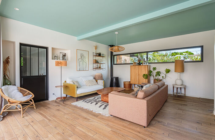 TOSSE, Villa d'architecte de 210m² avec piscine chauffée. — photo 4