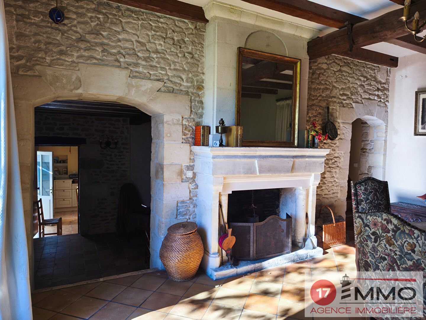 Villa / Maison  T8 à vendre Yves 17340