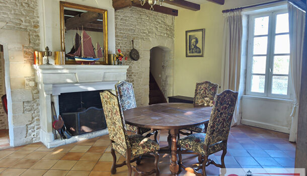 Villa / Maison 8 pièces  à vendre Yves 17340