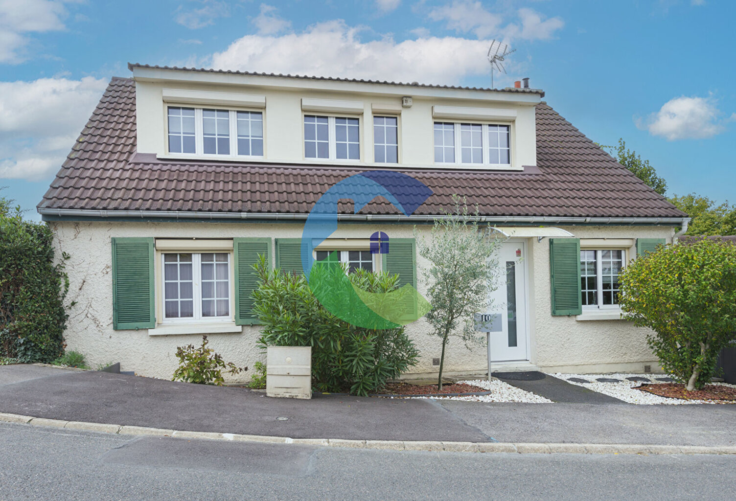 Maison Longjumeau 6 pièce(s) 140 m2 — photo 1