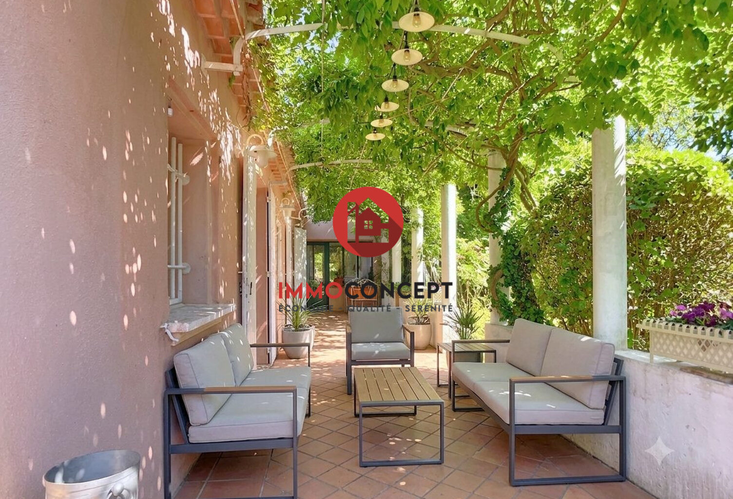 maison charme T7 avec piscine annexe jardin — photo 1