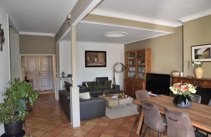 Maison de caractère avec beau jardin arboré avec possibilité local professionnel — photo 3