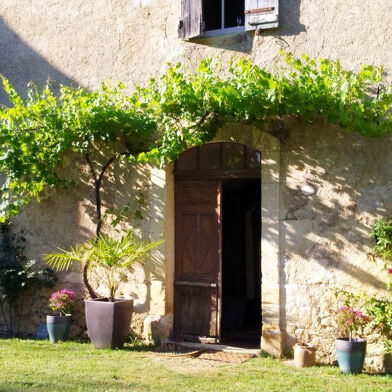 Maison 10 pièces 599000 €