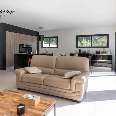 Maison 5 pièces 660000 €