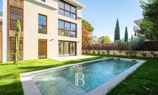 Maison 7 Pièces 240 m² à vendre à Aix-en-Provence (13100)