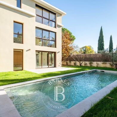 Maison 7 pièces 2790000 €