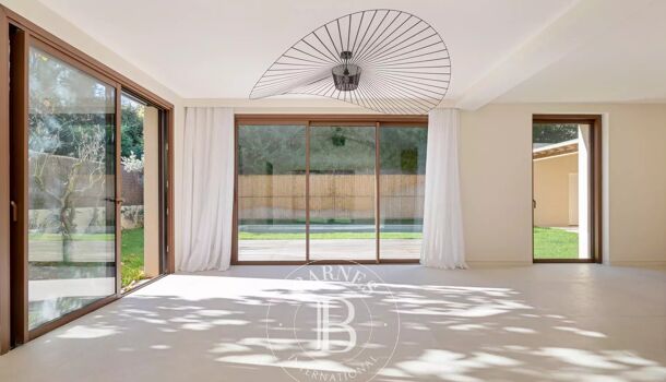 Villa / Maison 7 pièces  à vendre Aix-en-Provence 13100